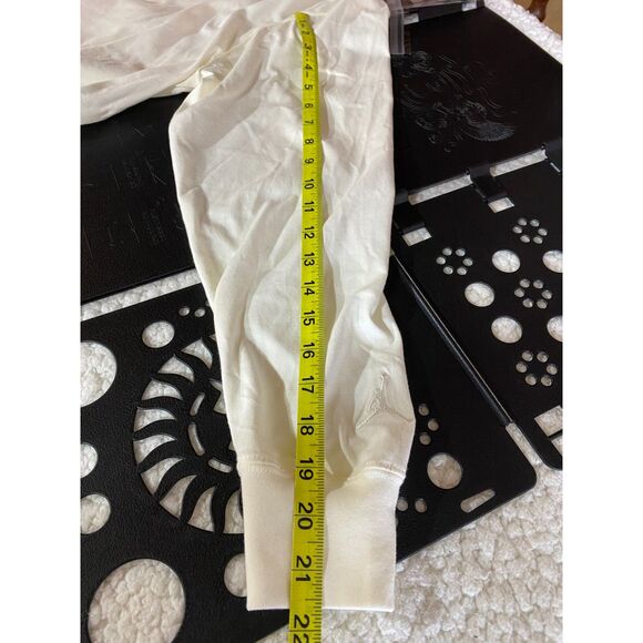 Jordan Why Not Long Sleeve T-Shirt Women’s Size L White Graphic Top - Picture 7 of 7